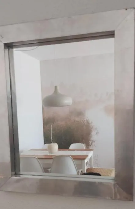 ENCANTADOR apartamento frente a la playa de Bara Roda de Berà  España